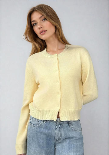 Anais | Classic Button-Front Knit Cardigan
